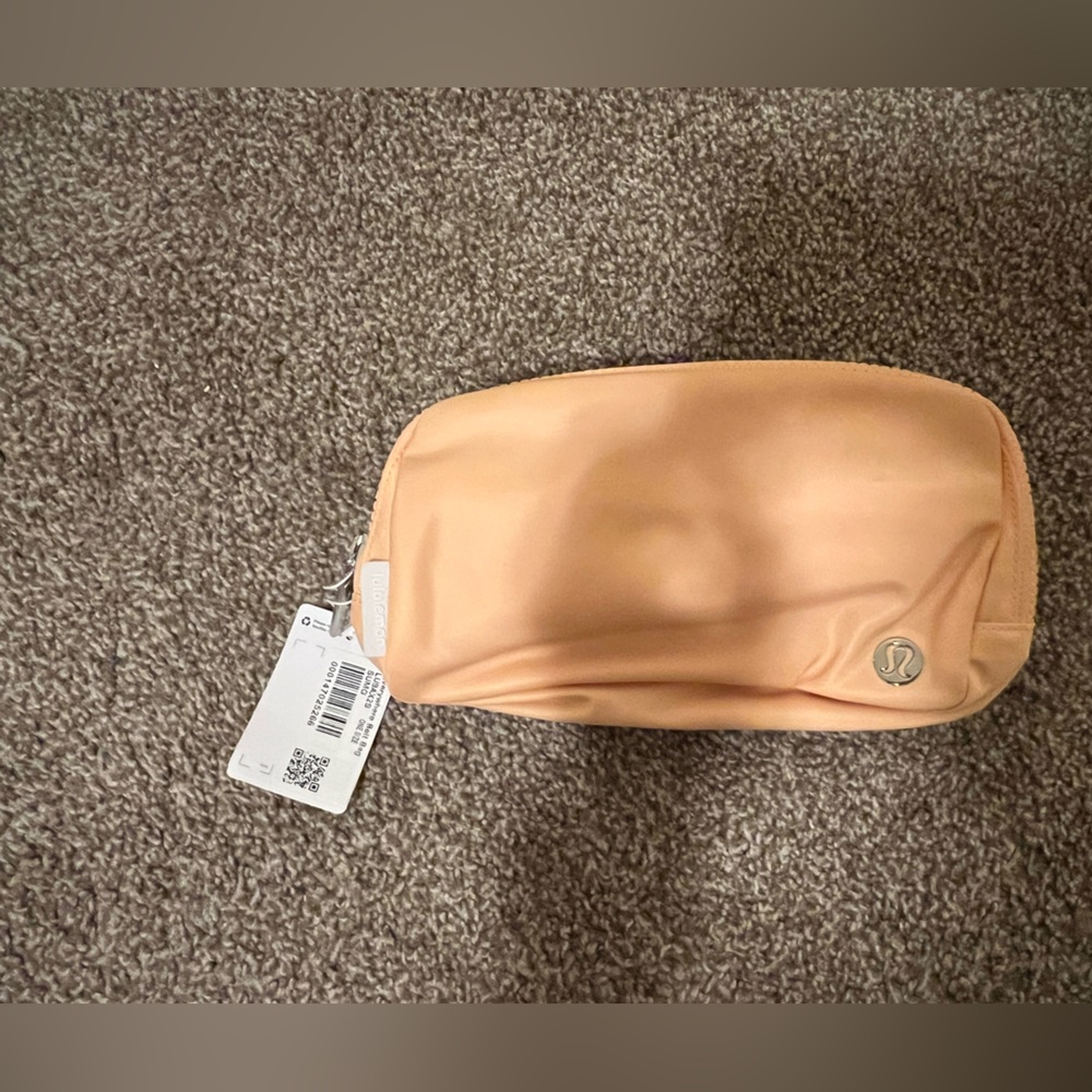 Peach belt bag